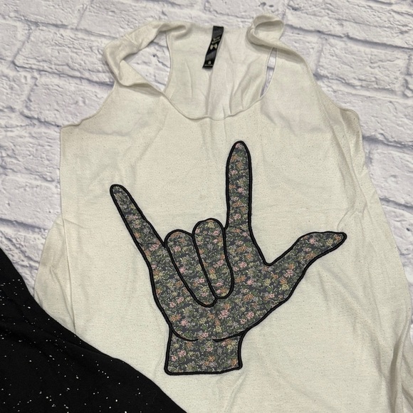 Black and White Graphic Tank Tops - Picture 4 of 6